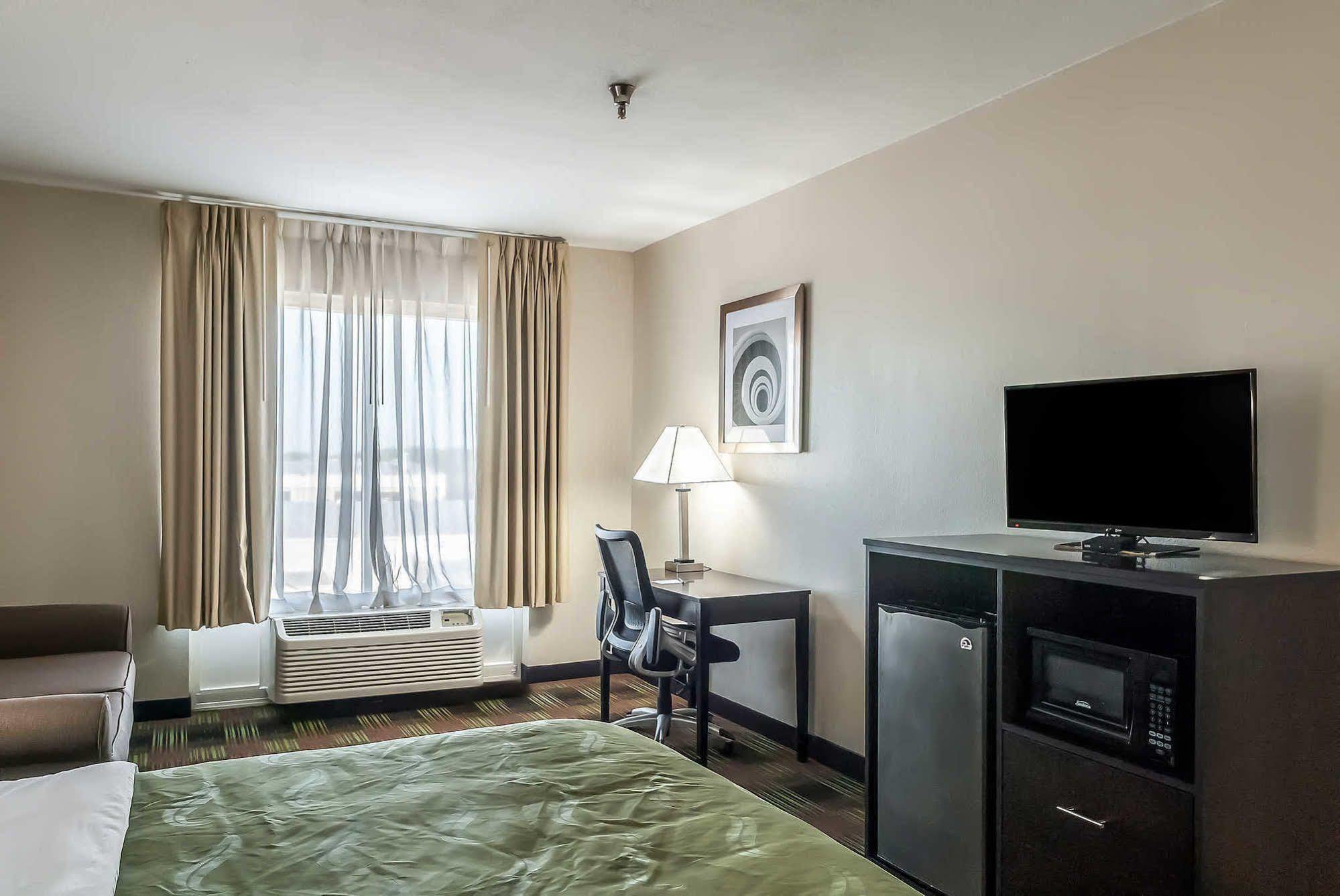 La Quinta New Orleans Hotel ภายนอก รูปภาพ
