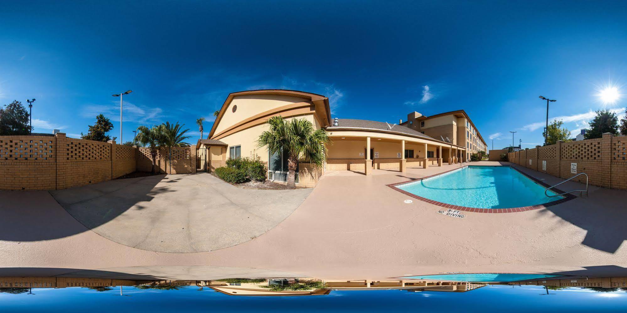 La Quinta New Orleans Hotel ภายนอก รูปภาพ